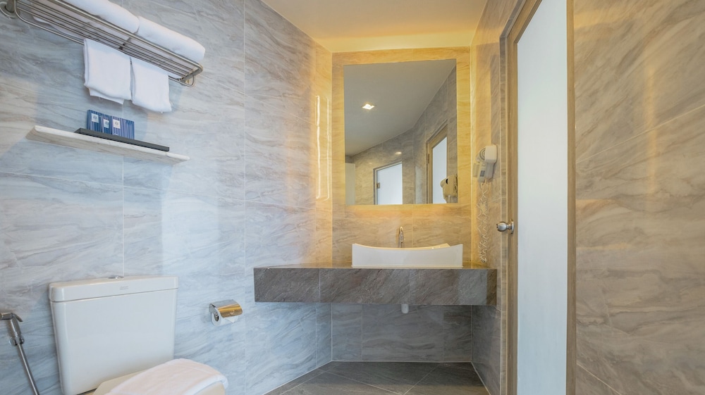 So Boutique Pattaya Hotel and Residences 25/28