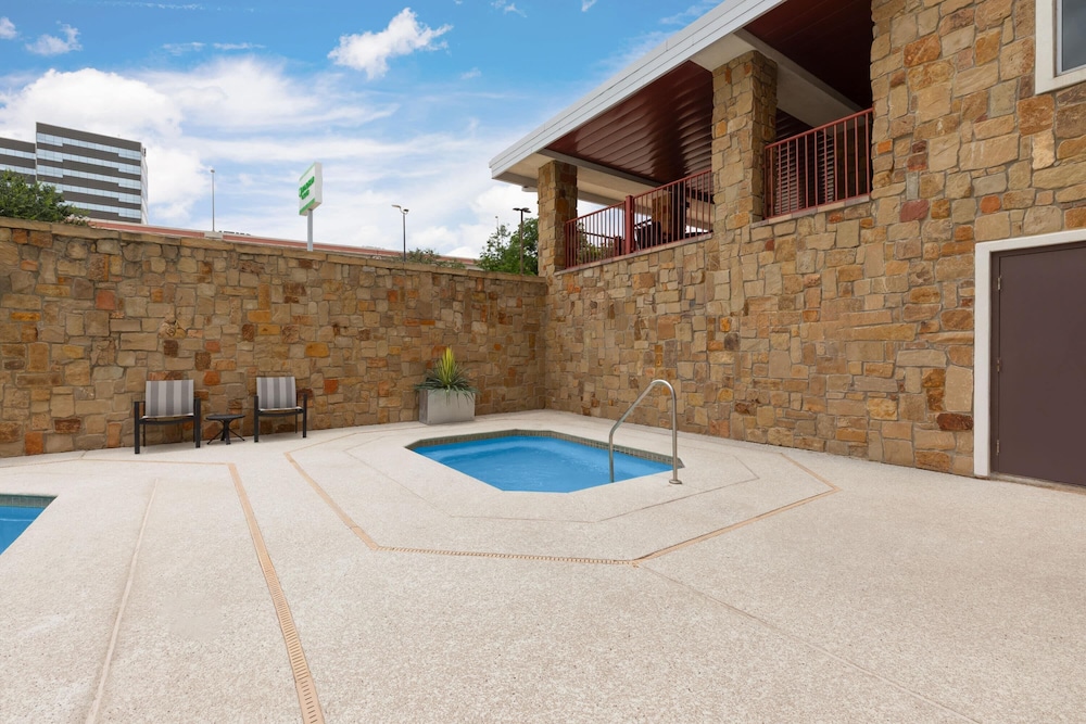 Wyndham Garden San Antonio Airport Northeast 44/49
