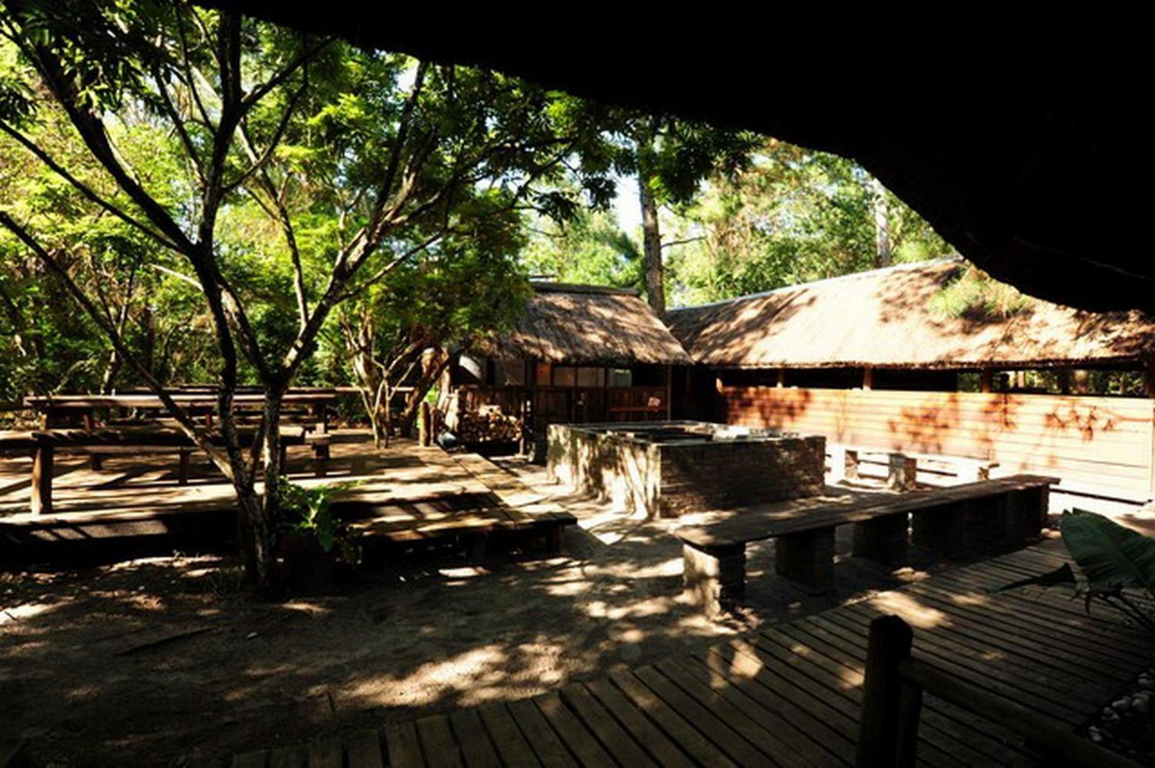 Tirton Dive Lodge 14/30