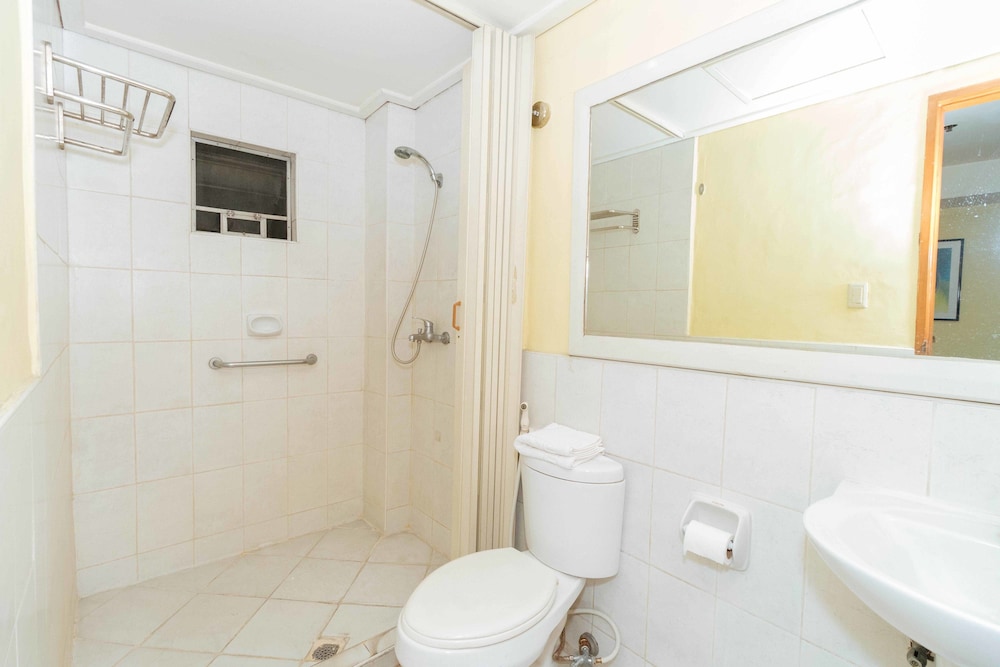 Reddoorz Timog Avenue Quezon City 28/58