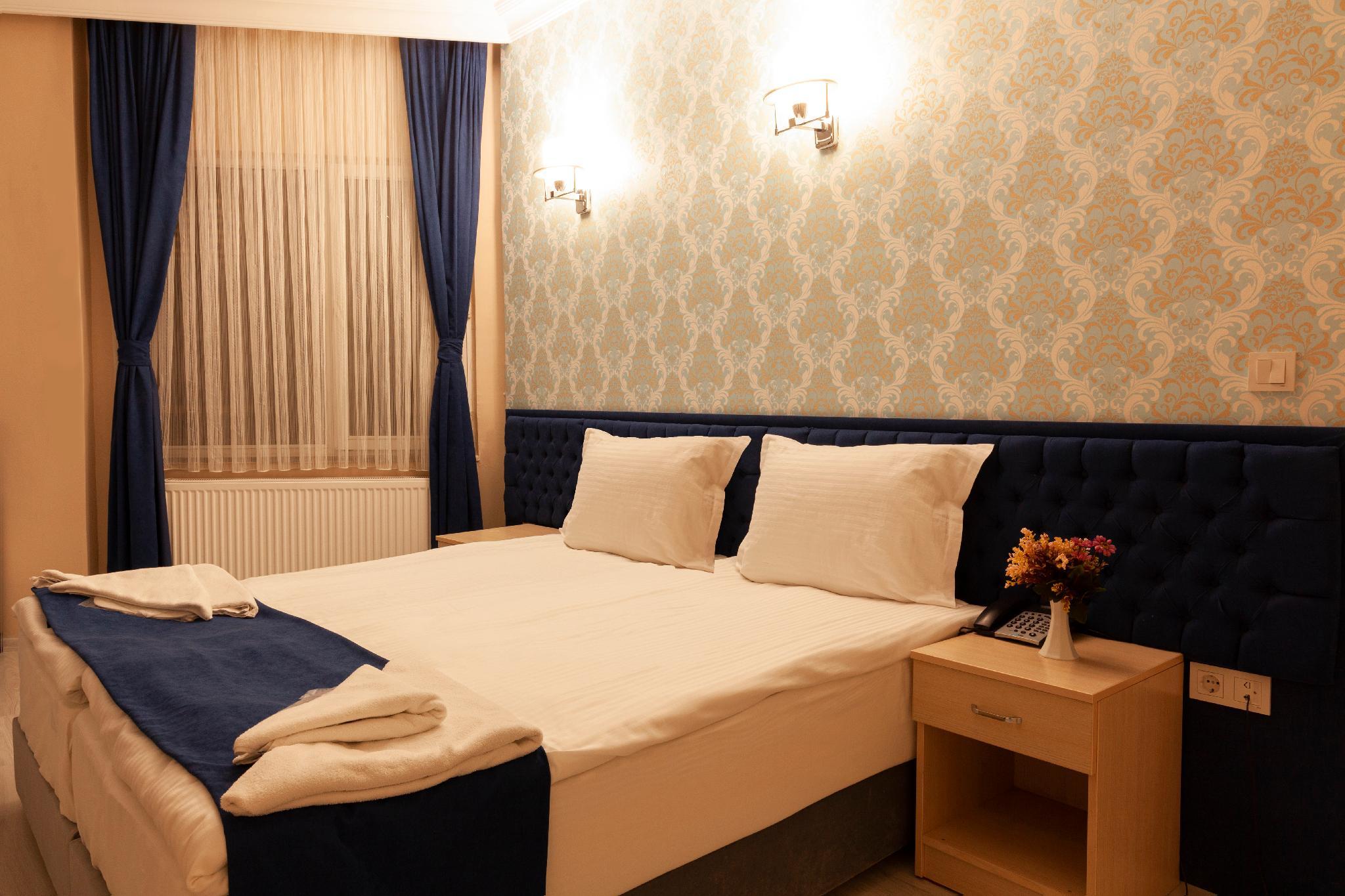 Room, Triple, 1 Double and 1 Single Bed