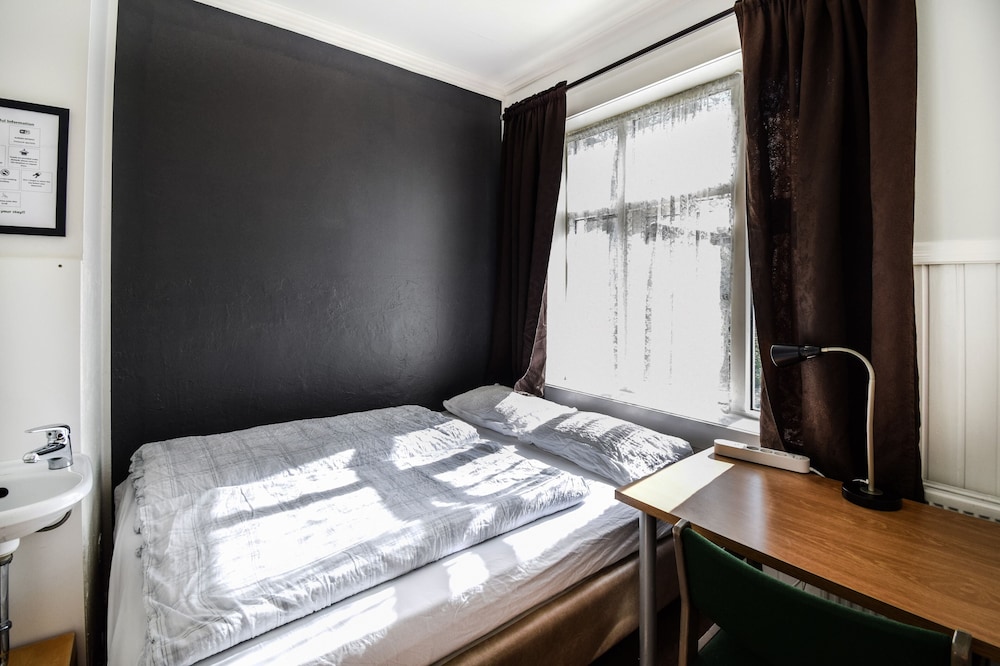 Guesthouse Aurora 25/65