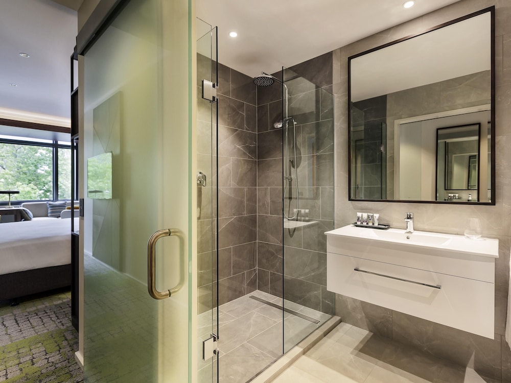 Mercure Auckland Queen Street 68/70