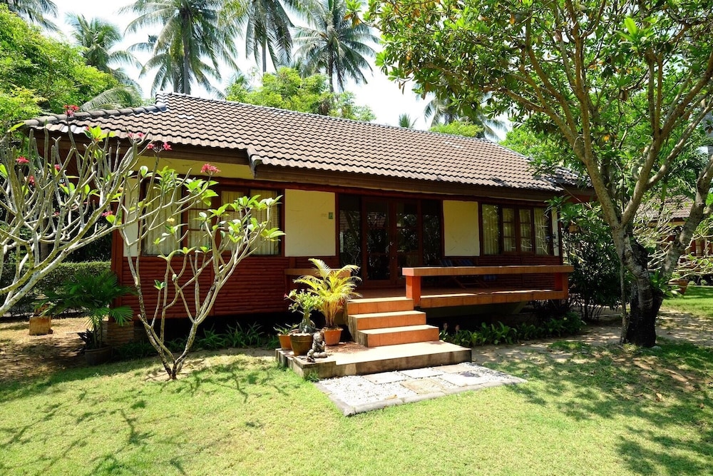 Suan Ban Krut Beach Resort 5/66