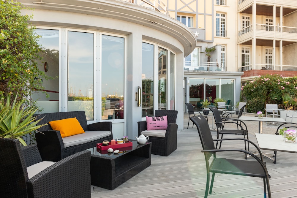 Hotel De La Plage 49/71