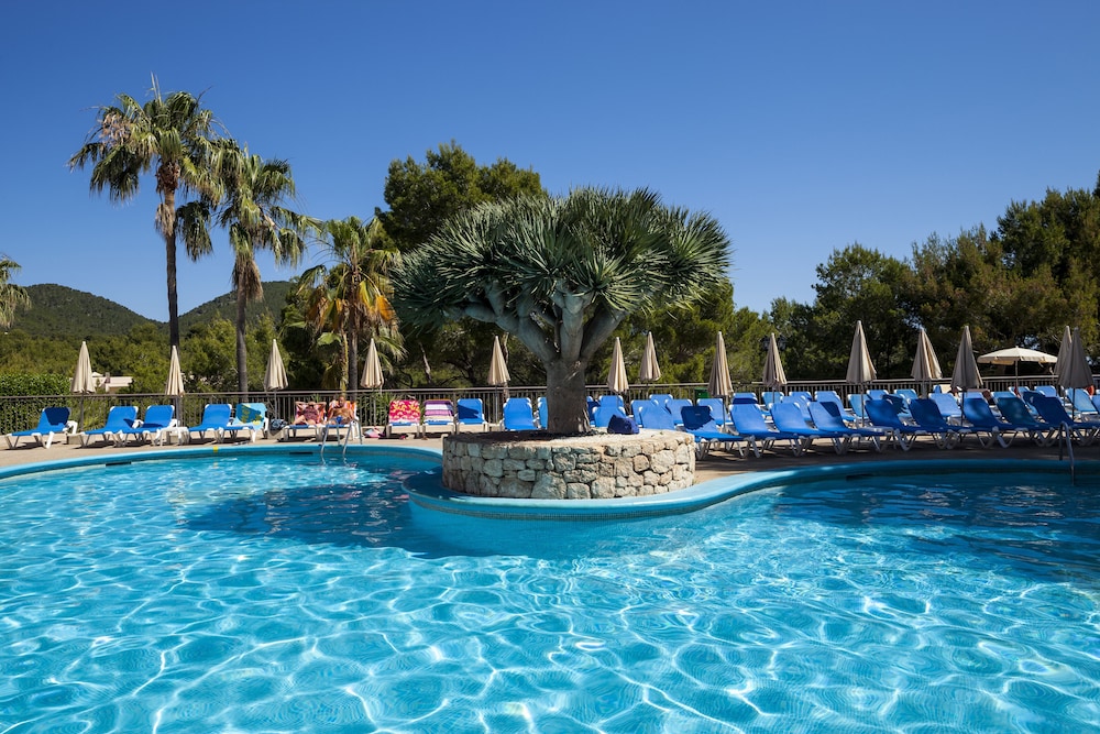 Invisa Hotel Club Cala Blanca 29/44