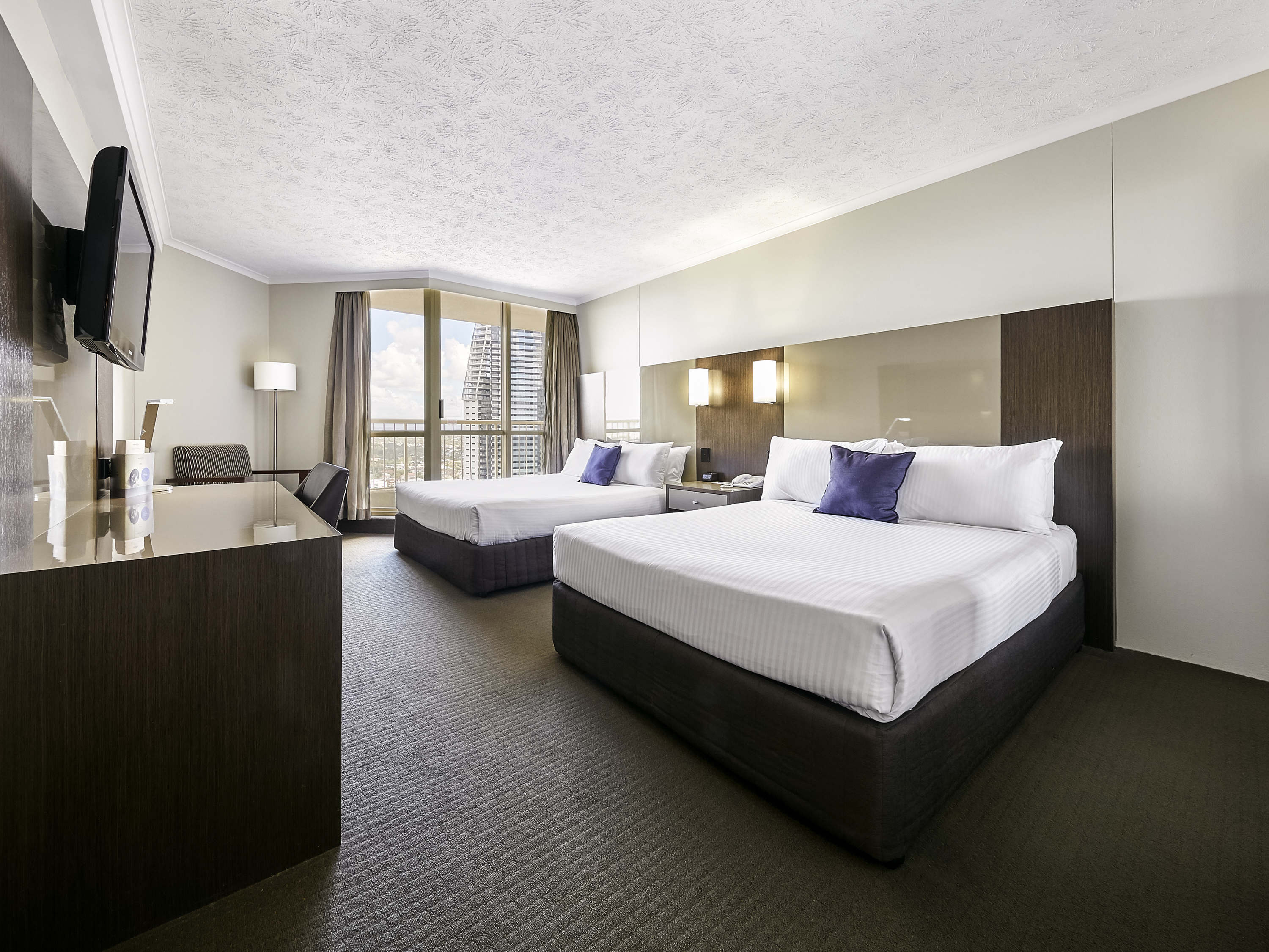 SUPERIOR, 2 DOUBLE BEDS, HINTERLAND VIEW