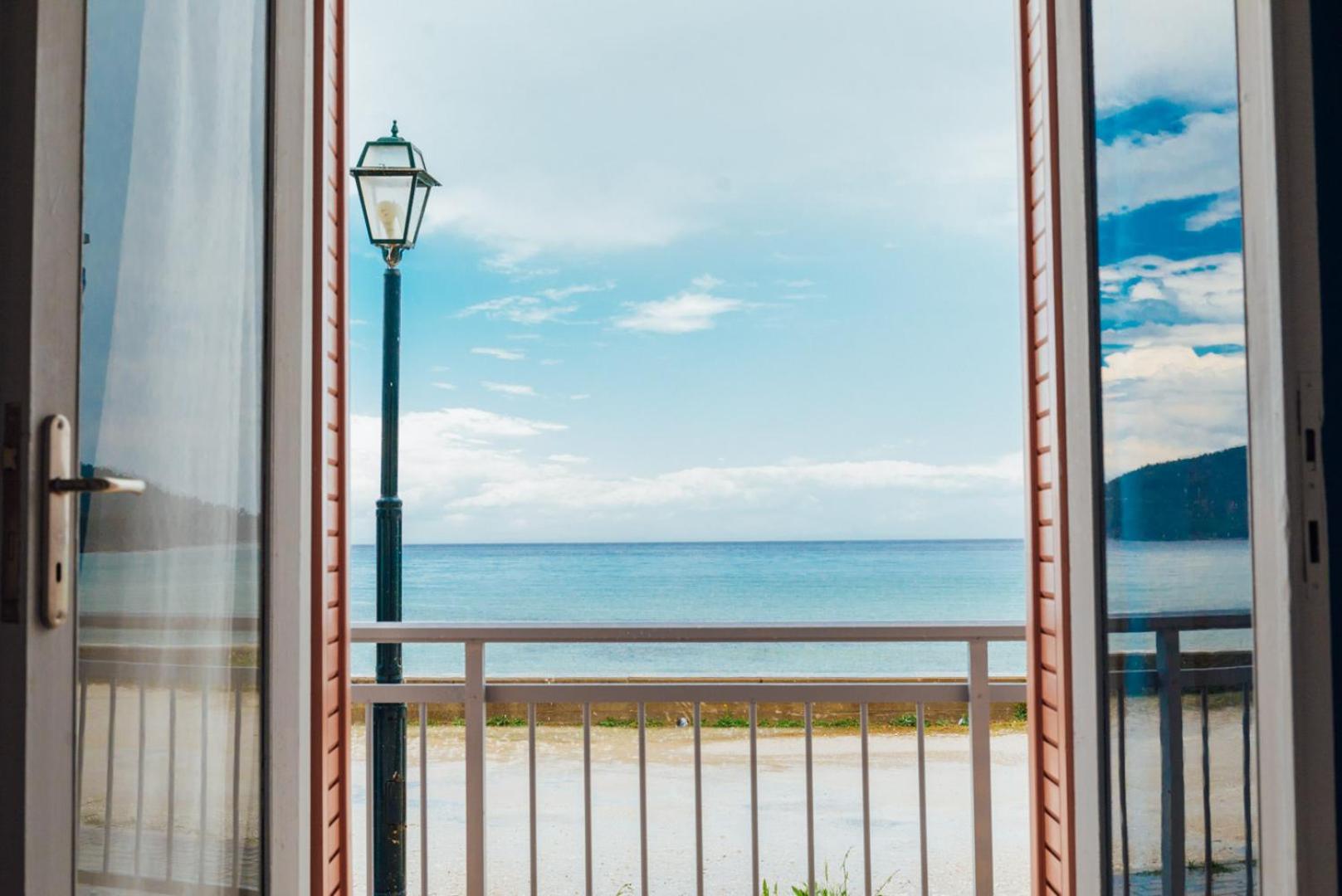 ANEMI BEACH HOTEL 57/65