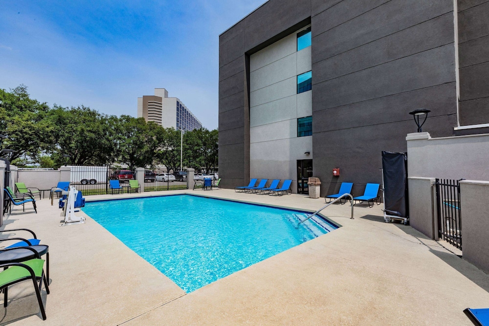 La Quinta Inn & Suites by Wyndham Houston Southwest 3/42