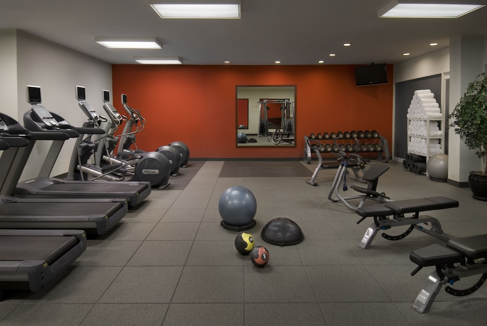 Delta Hotels by Marriott Toronto Airport & Conference Centre 14/32