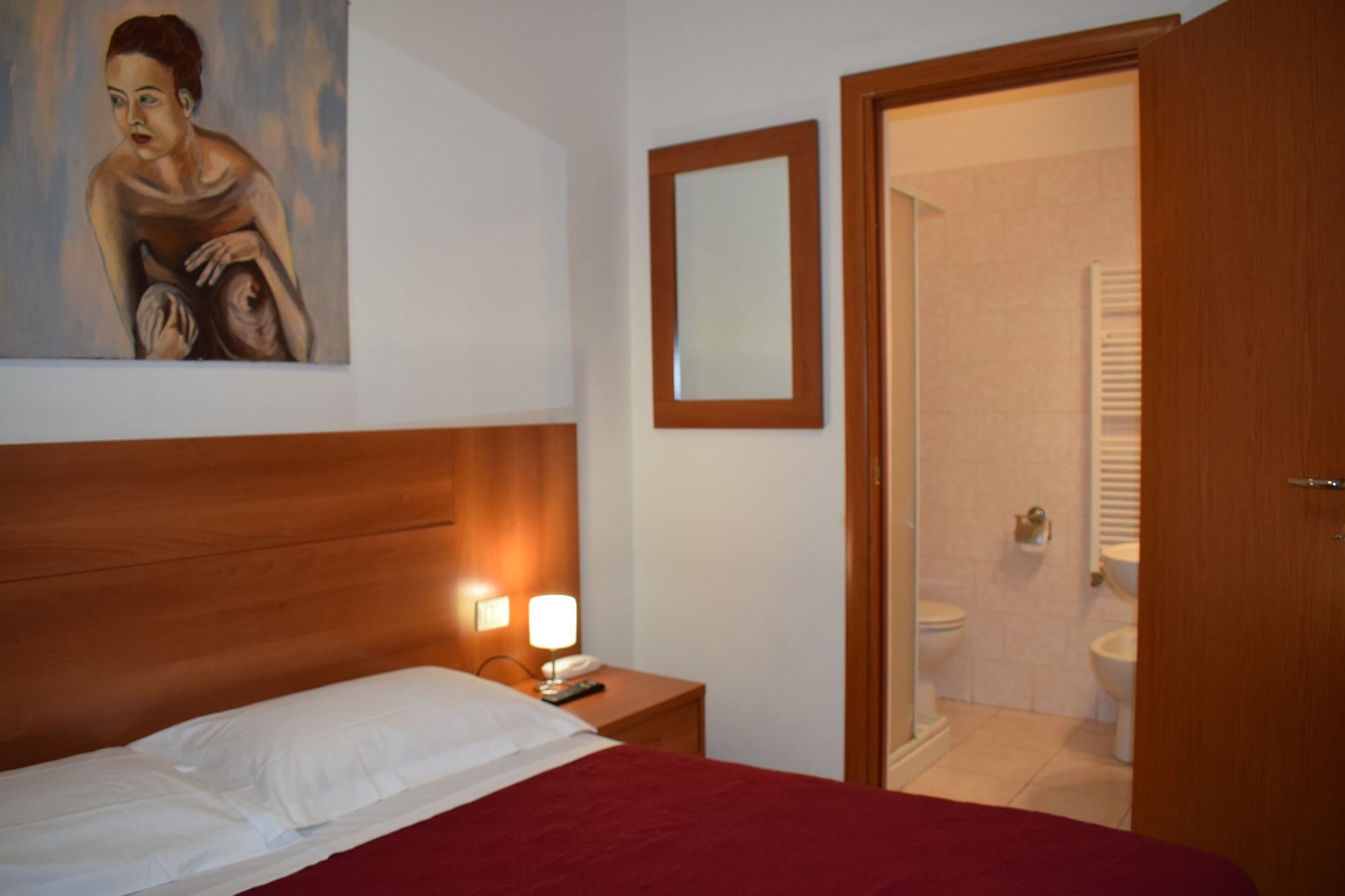 ROOM, SINGLE, DOUBLE BED, PRIVATE BATHROOM