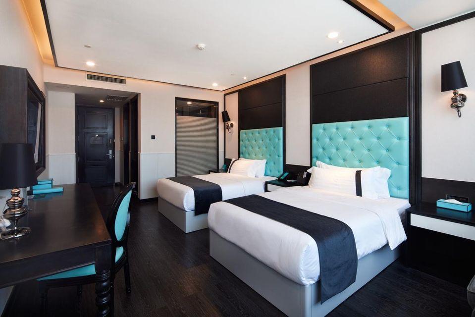 Deluxe, 2 Beds, with View