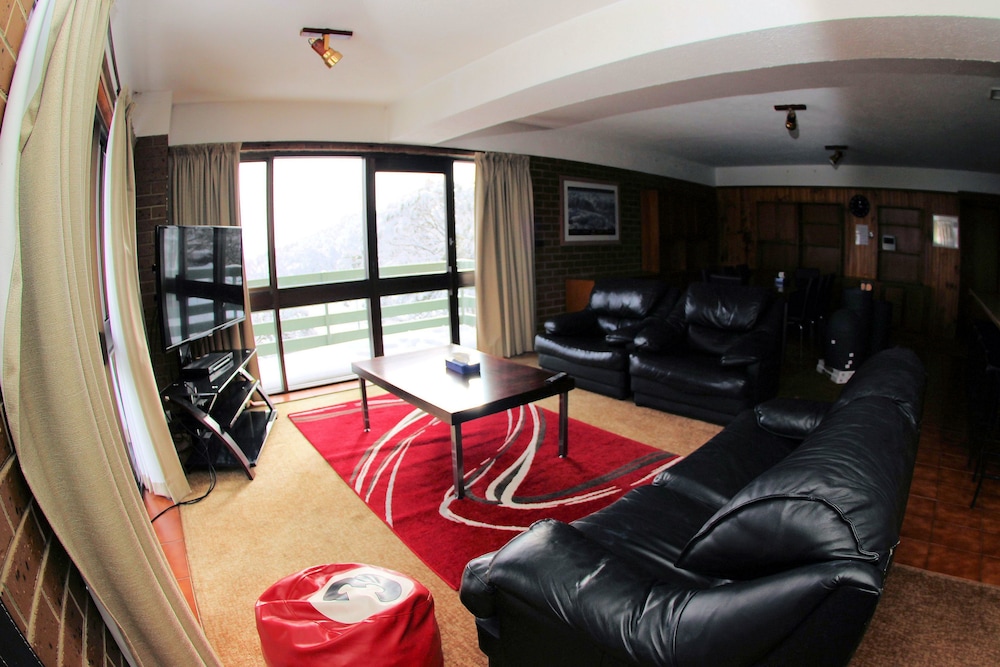 ALPINE RETREAT MT BULLER 24/50