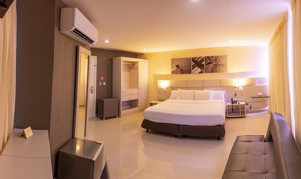 Hotel Florida Sinu 16/65