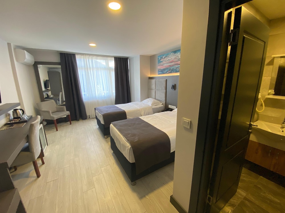 Business, Double Bed