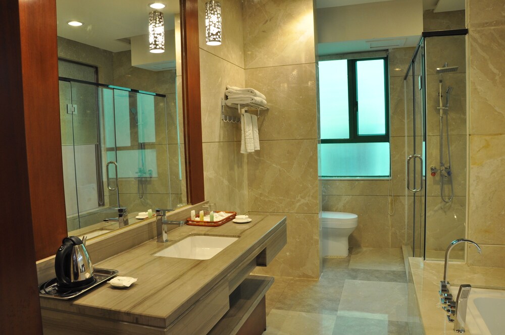 Grand Villa Hotel 25/39
