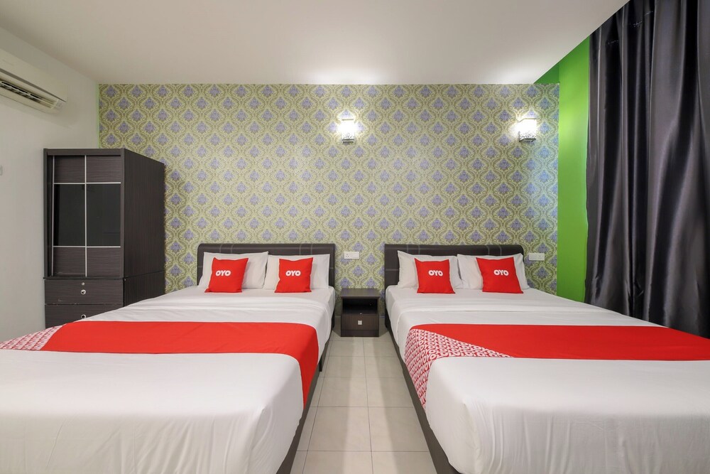 OYO 89497 Dream Nur Hotel 17/32
