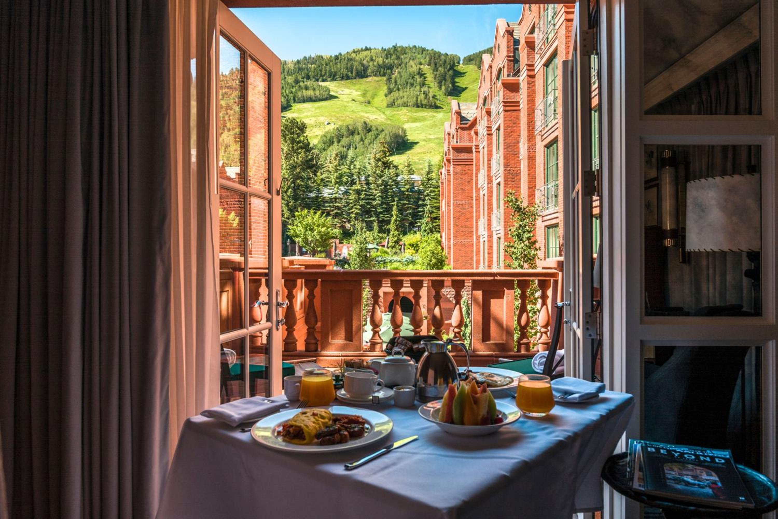 St Regis Aspen Resort 37/50