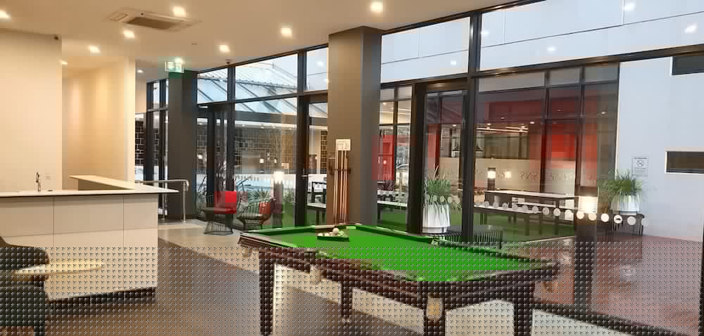 Essence Hotel Carlton 43/55