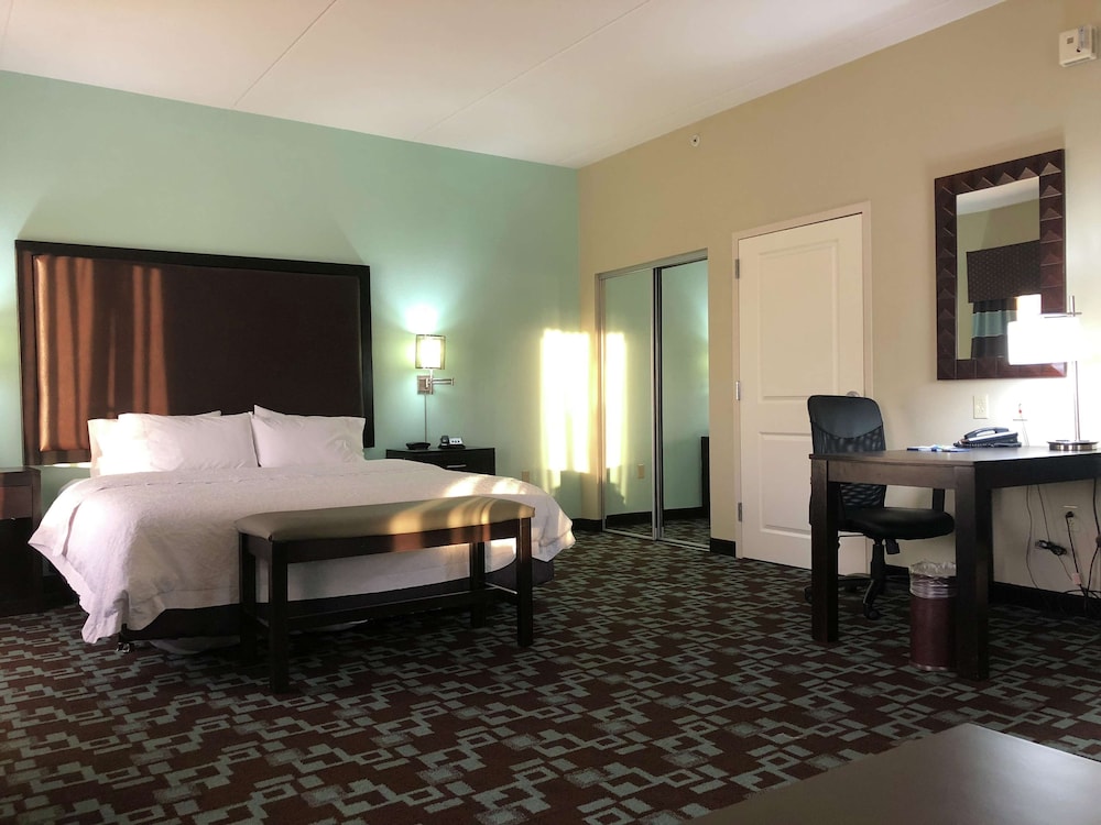 Hampton Inn & Suites Nashville @ Opryland 23/56