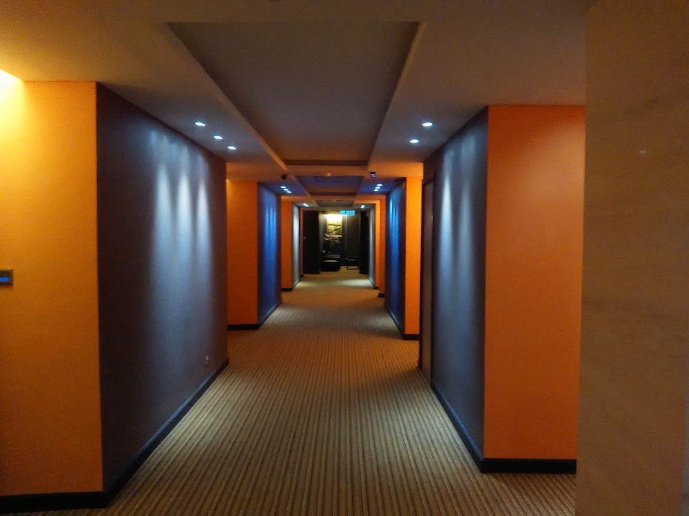 グランド メダリオン ホテル 写真3