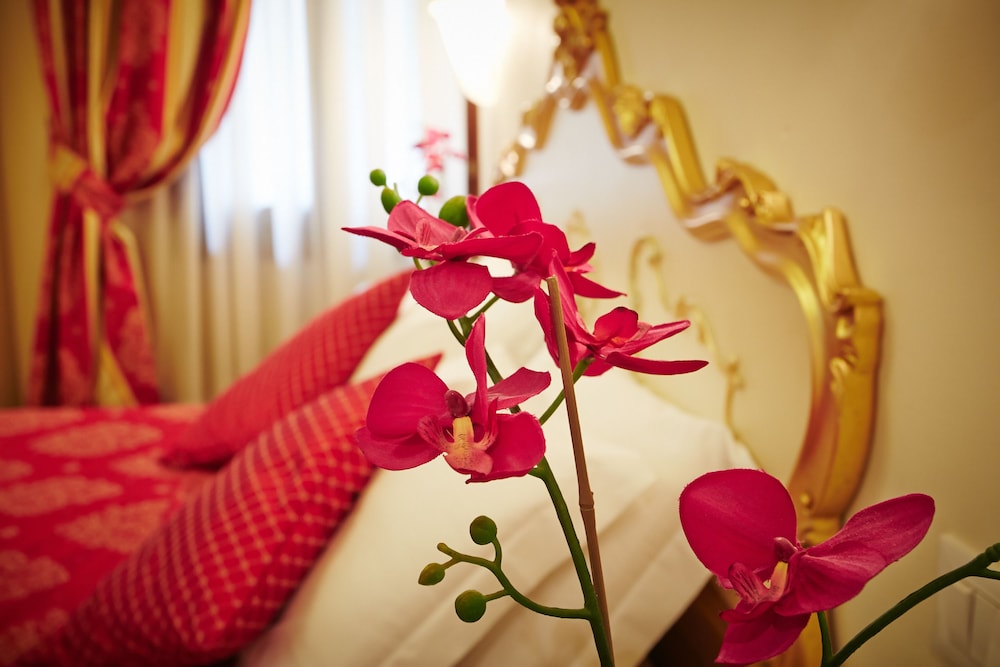 San Luca Hotel 42/55