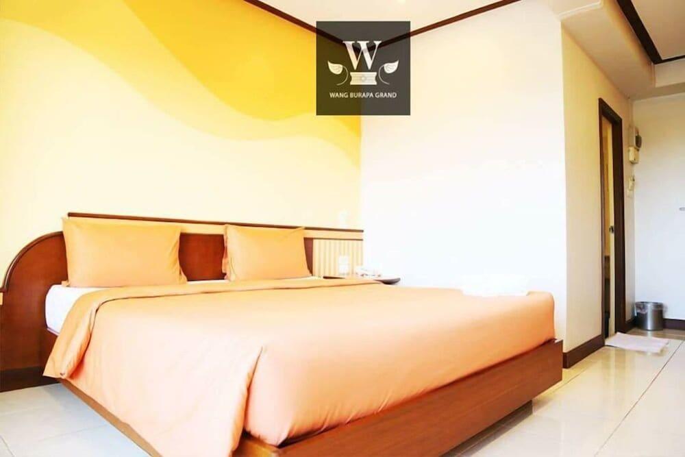 Wangburapa Grand Hotel 20/25