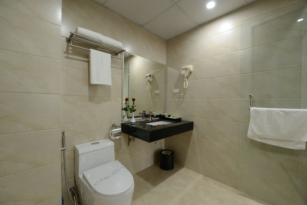 Blue Hanoi Inn City Hotel 48/50