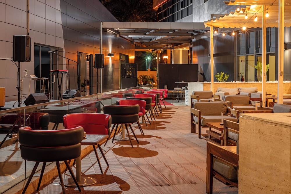 Palmeiras Suite Hotel 56/68