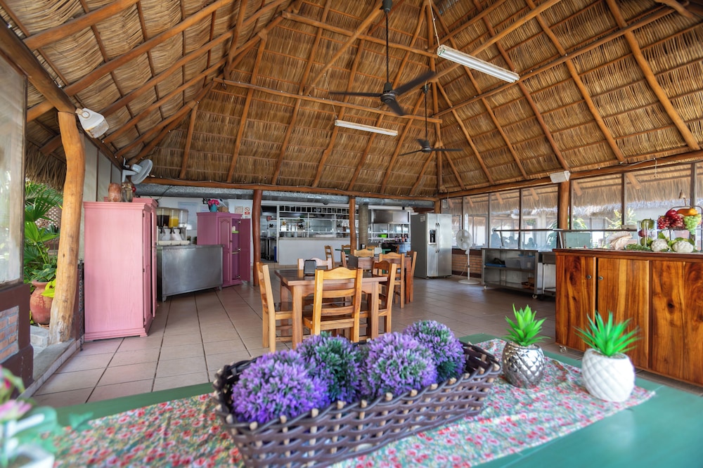 Torreblanca Beach Hotel and Suites Guayabitos - Desayuno y Comida 6/34