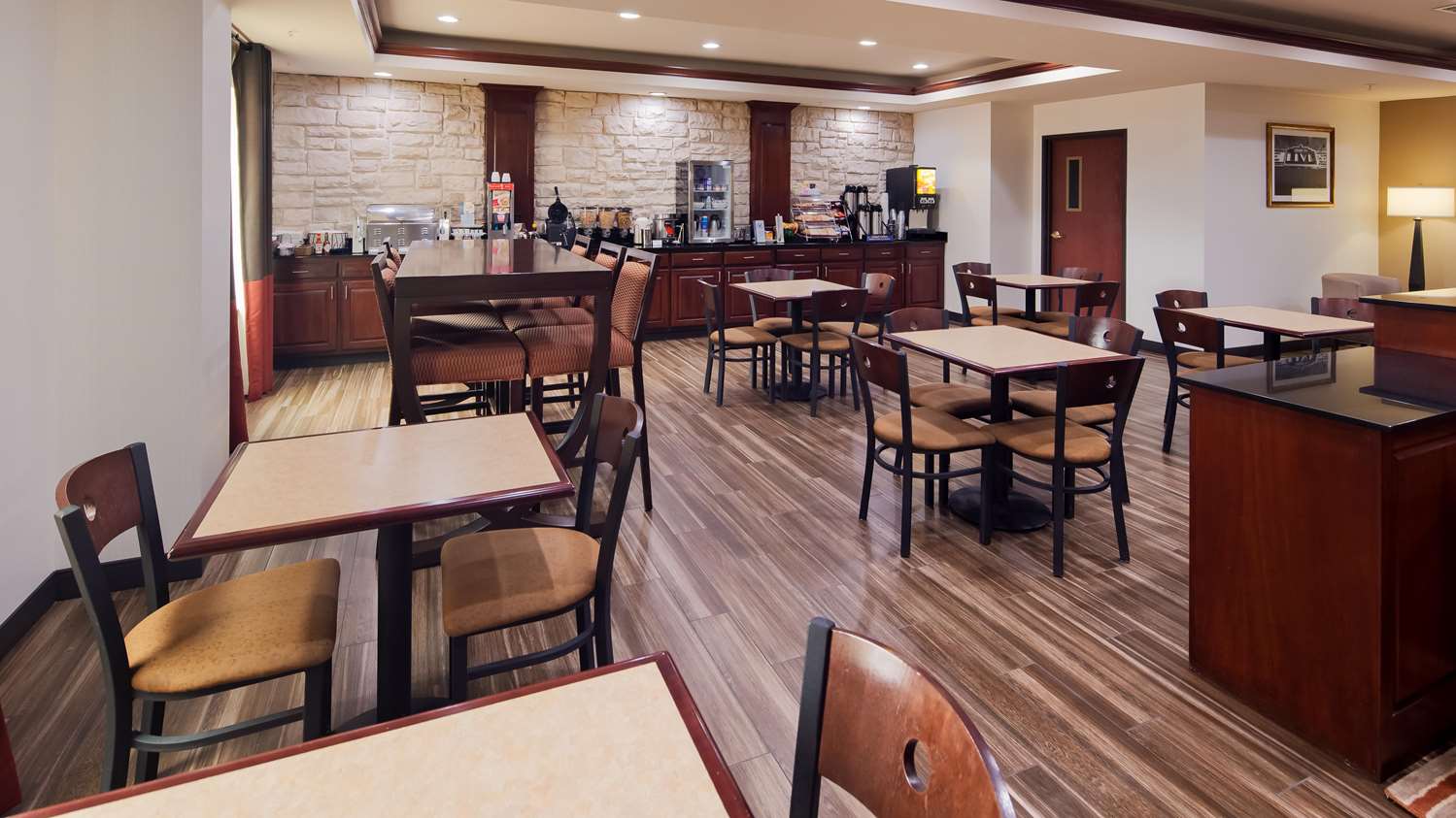 Best Western Granbury Inn & Suites 31/36