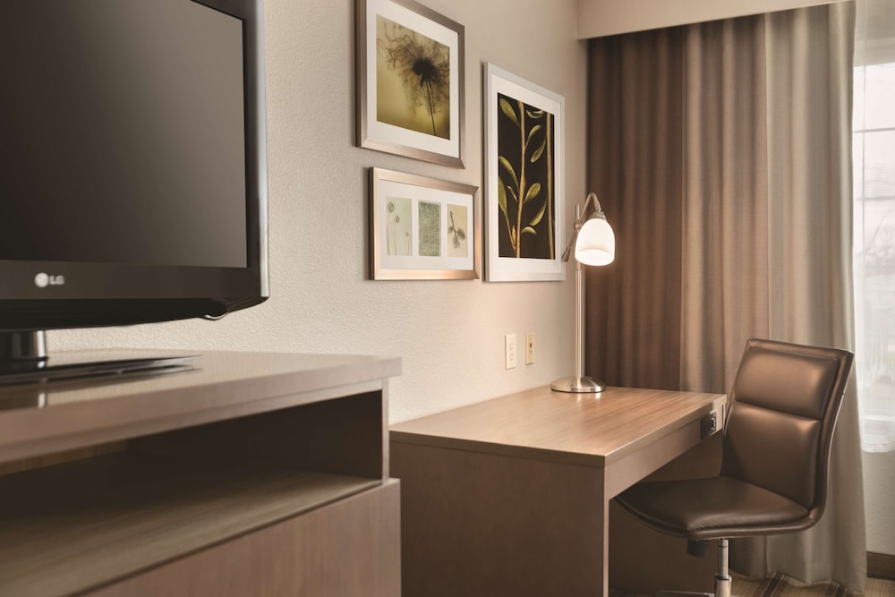 Country Inn Suites By Radisson Indianapolis Airport South In 14/24