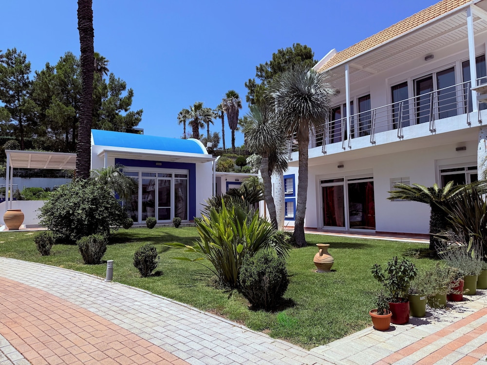 GRANDE DAME VILLA - RHODES 45/50