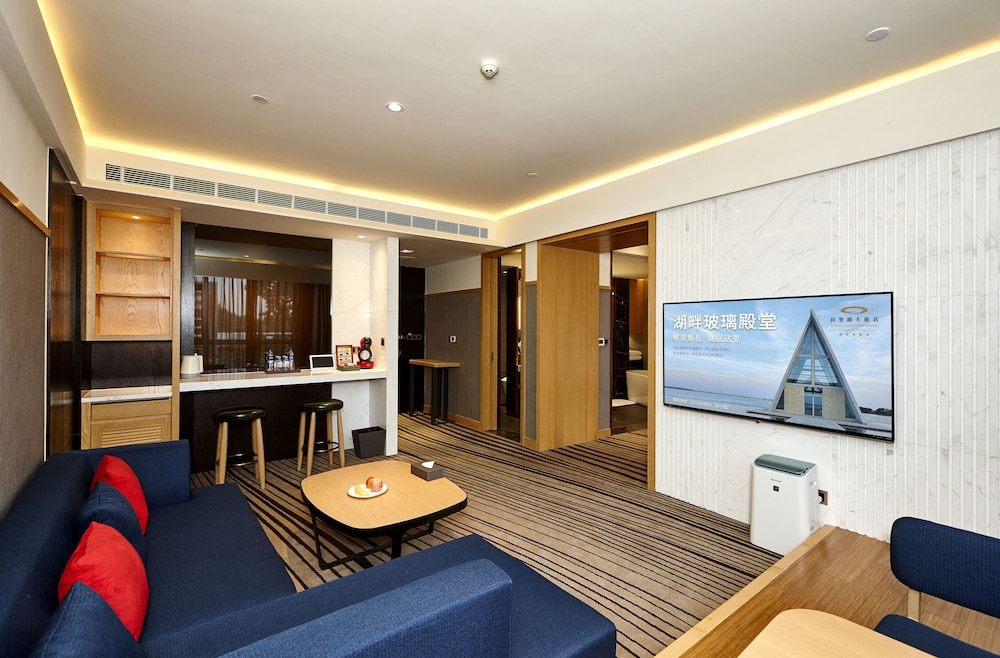 Tongli Lakeview Hotel 56/76