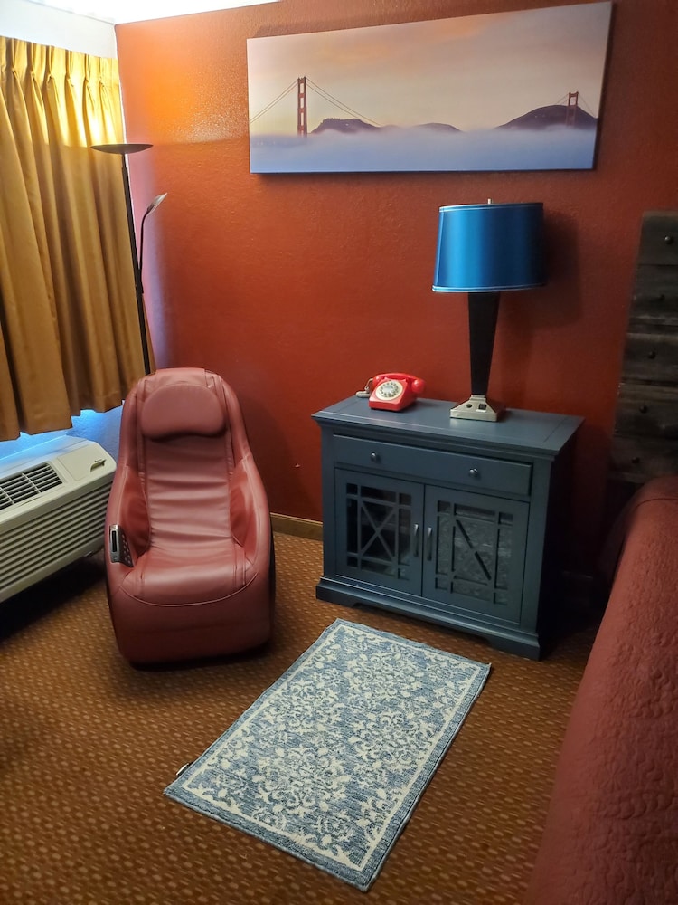 Americana Inn 45/67