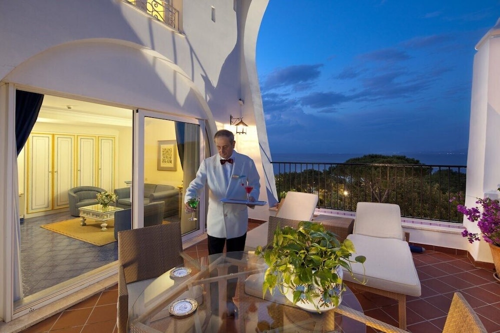 GRAND HOTEL IL MORESCO 10/72