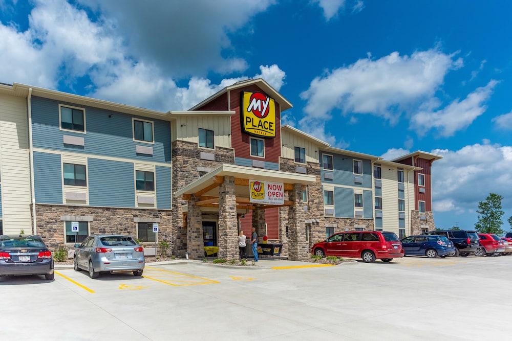 My Place Hotel, Mount Pleasant WI 2/36
