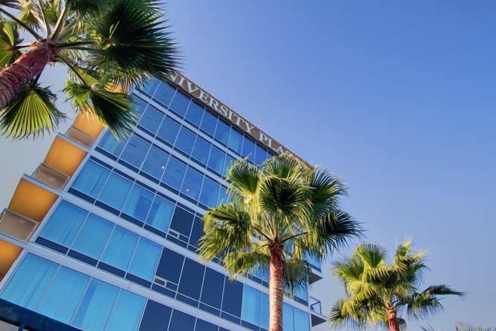 University Plaza Waterfront Hotel 2/50
