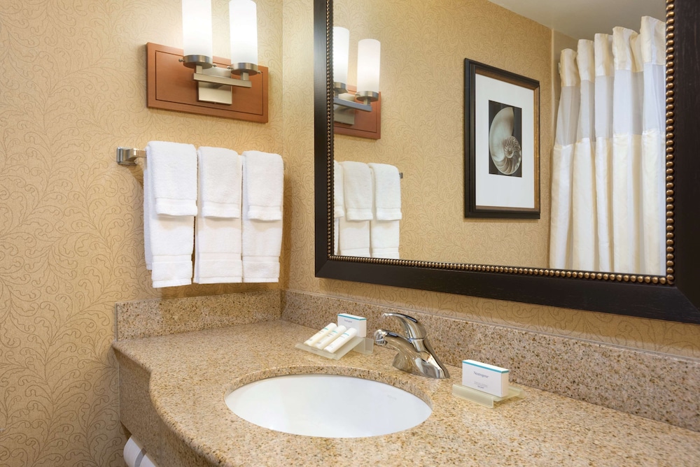 Hilton Garden Inn Palm Coast Town Center 25/39