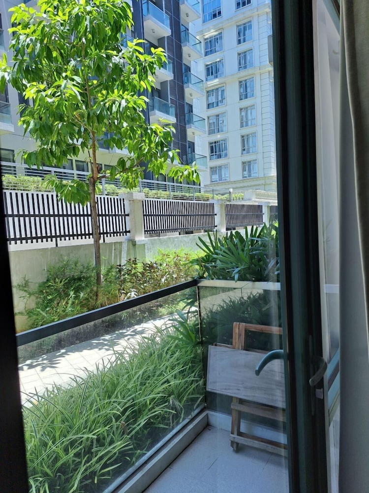 Jieann's Transient Home 56/58
