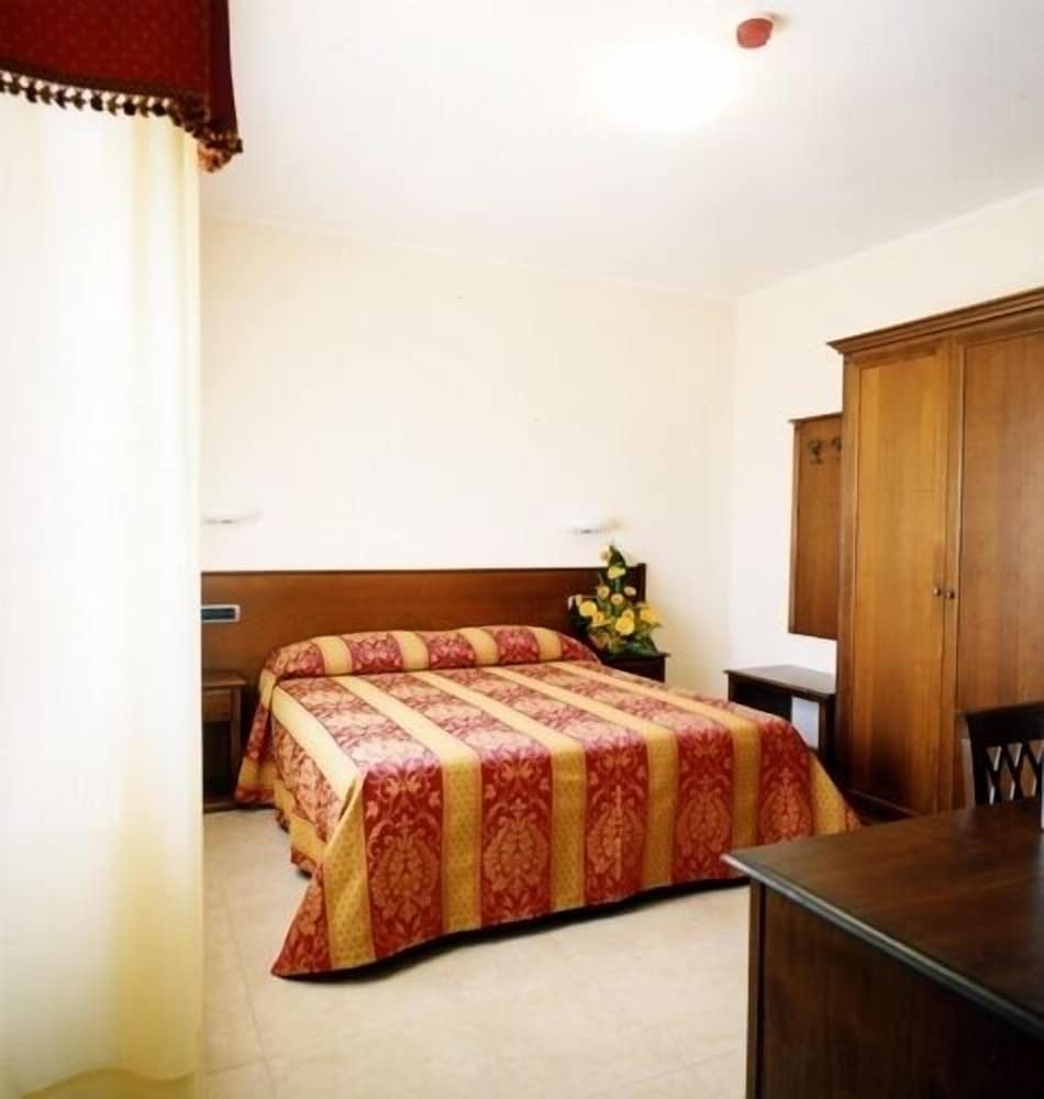 Hotel Tiziana 11/50
