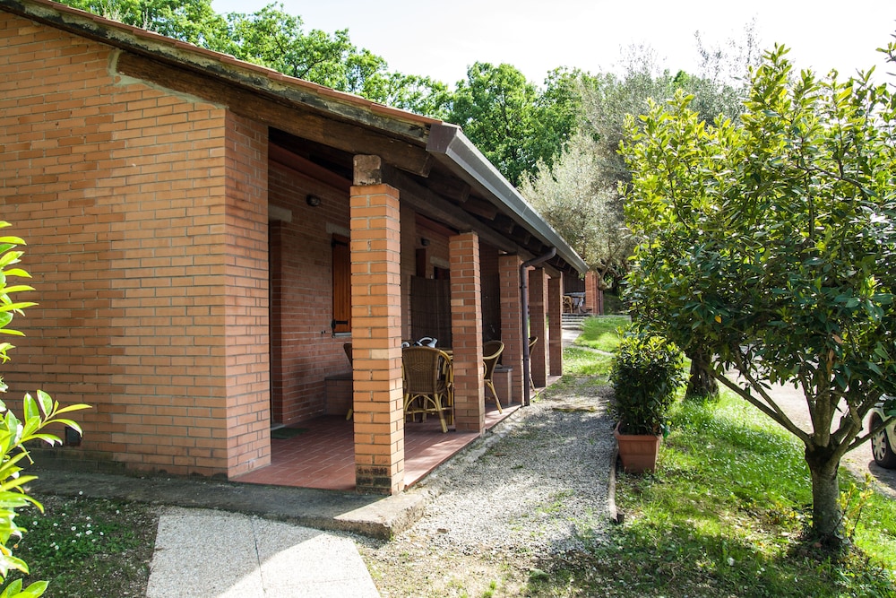 Camping Villaggio Cerquestra 2/50