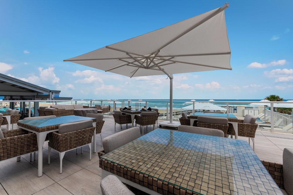 Daytona Grande Oceanfront Resort 35/50