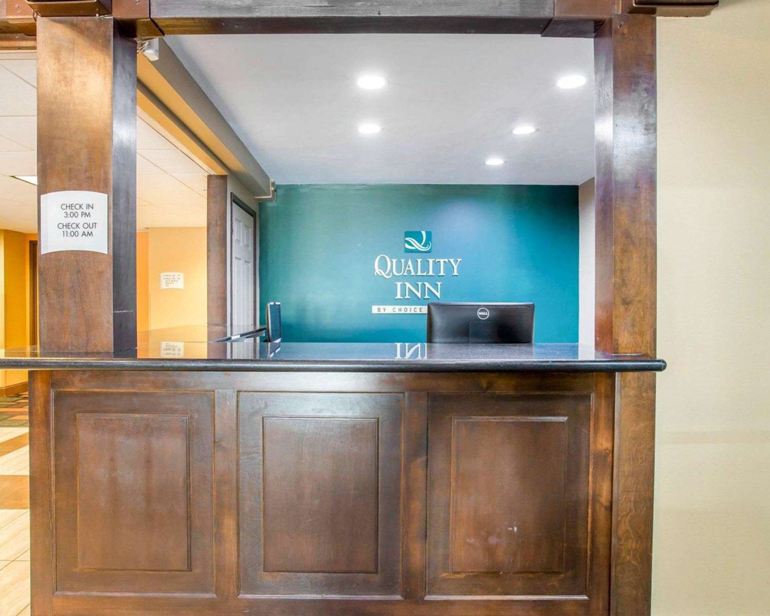 Quality Inn Mammoth Lakes 2/37