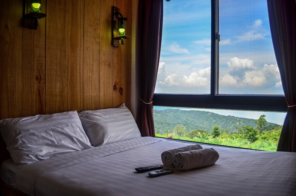 Cabins By Eco Hotel Tagaytay 37/67