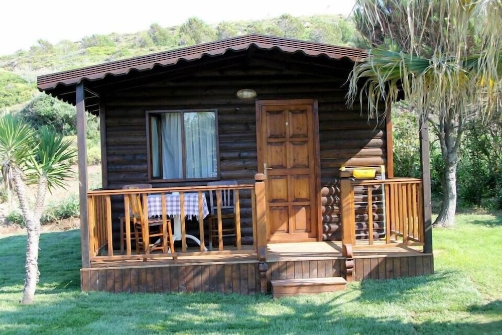 Ataol Beach & Bungalows 3/40