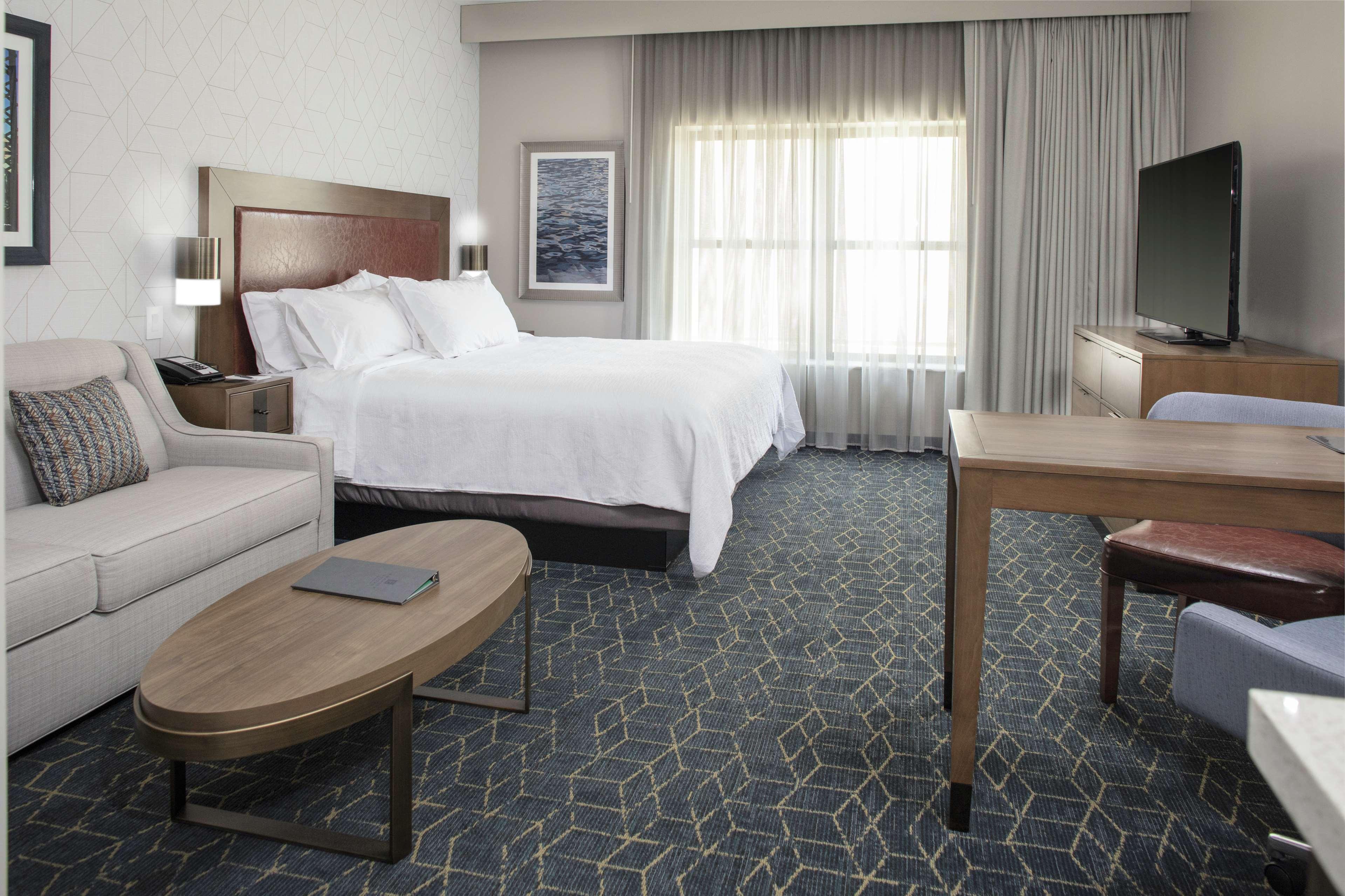 2 Rooms, Suite, King Bed, Water View, Balcony, Accessible