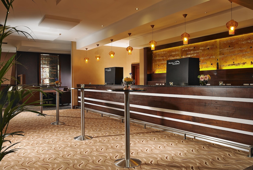 Camden Court Hotel 9/58