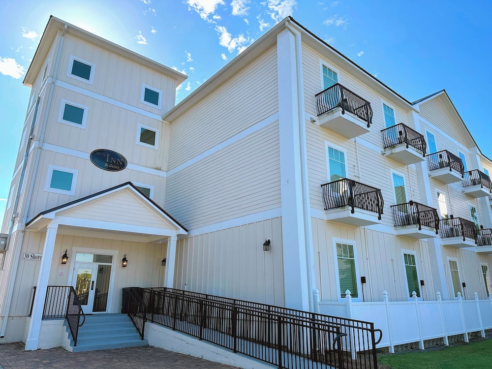 30 A Suites 9/79