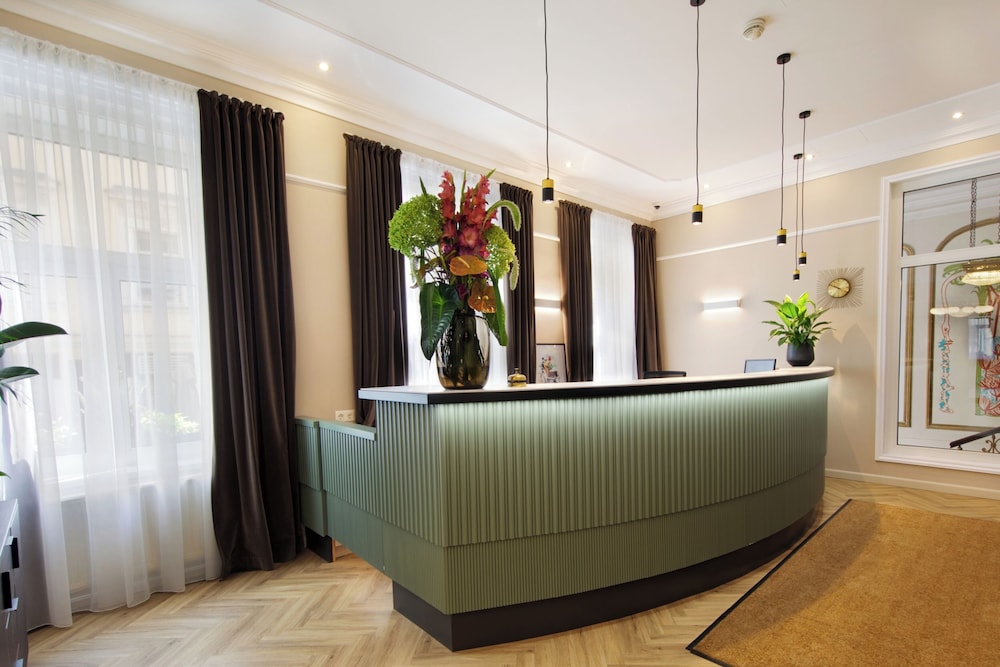 HOTEL DREI KRONEN VIENNA CITY 10/74
